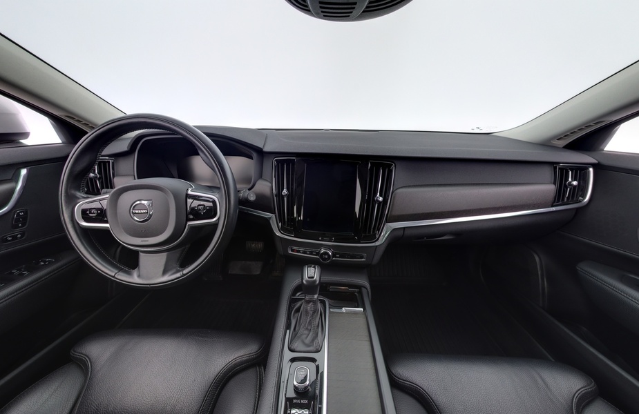 Volvo V90 Cross Country vaihtoauto