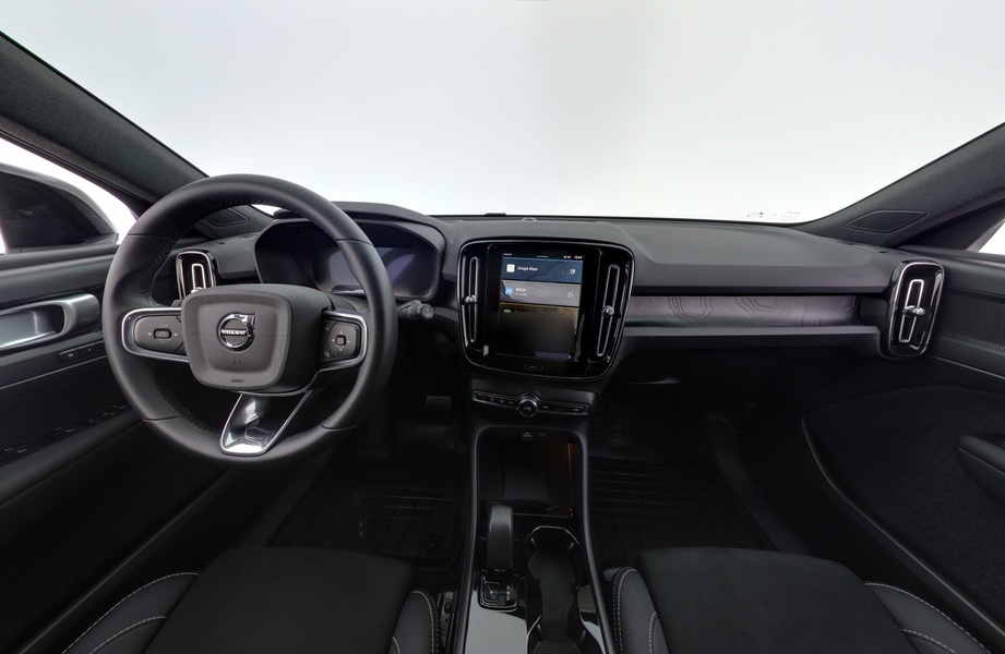 Volvo EX40 vaihtoauto