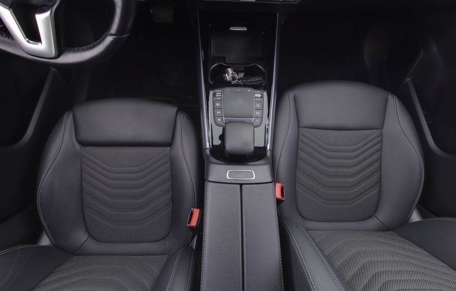 Mercedes-Benz EQA vaihtoauto