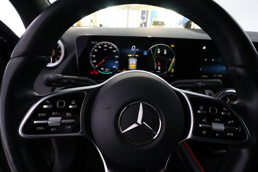 Mercedes-Benz EQA vaihtoauto