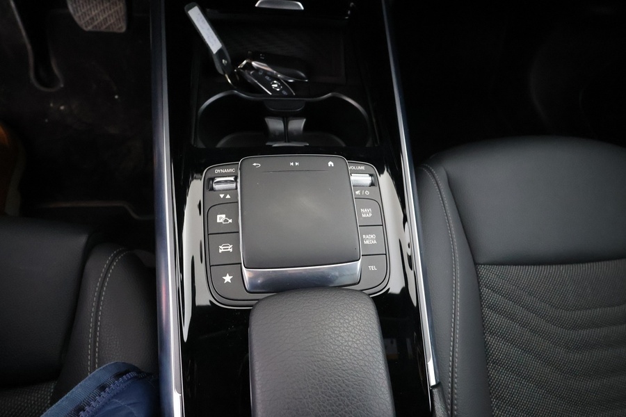 Mercedes-Benz EQA vaihtoauto