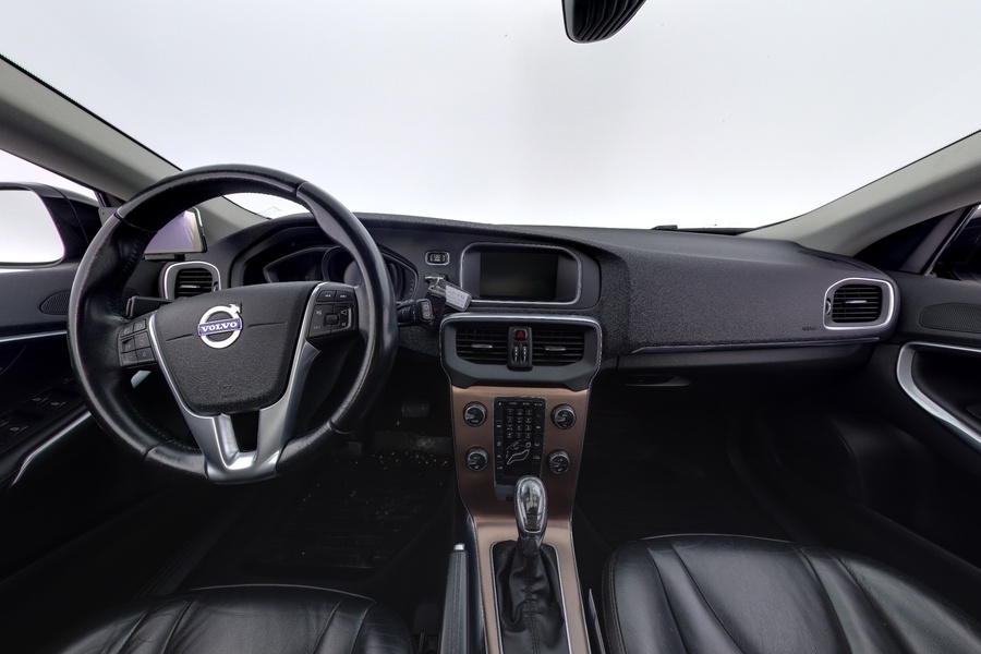 Volvo V40 Cross Country vaihtoauto