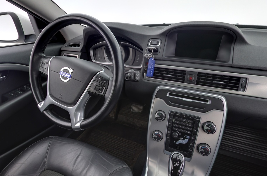 Volvo V70 vaihtoauto