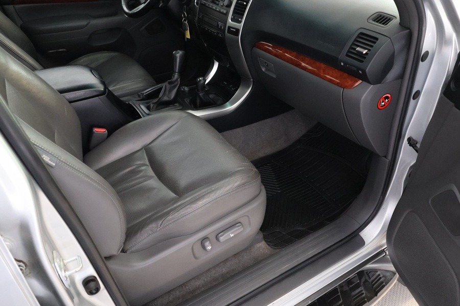 Toyota Land Cruiser vaihtoauto