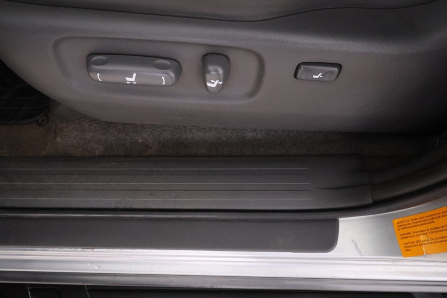 Toyota Land Cruiser vaihtoauto