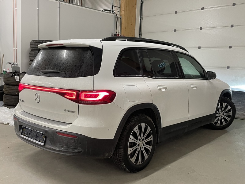 Mercedes-Benz EQB vaihtoauto