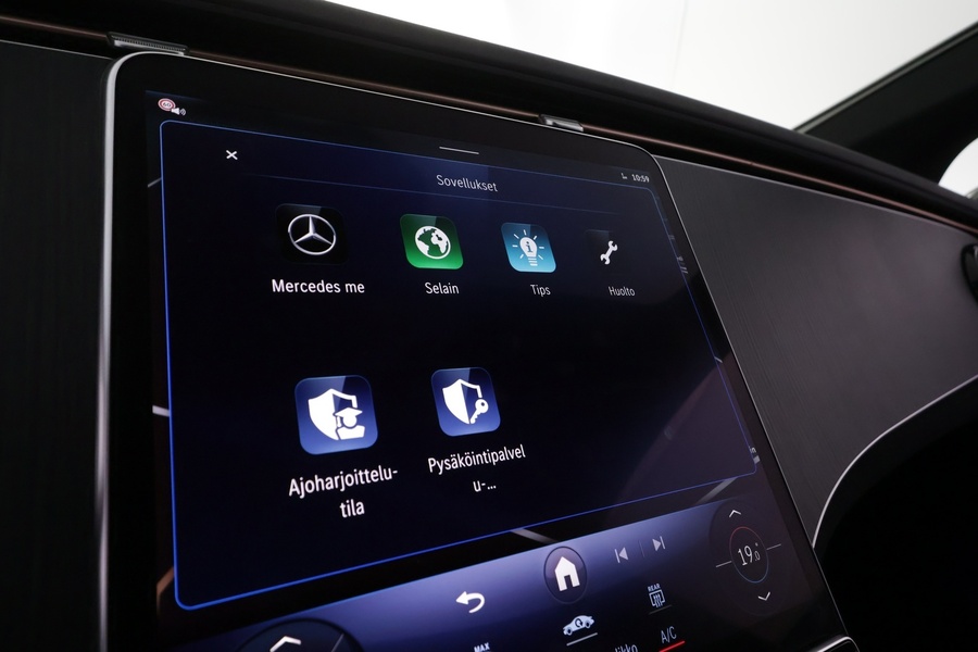 Mercedes-Benz EQE vaihtoauto