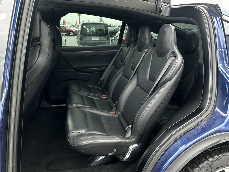Tesla Model X vaihtoauto