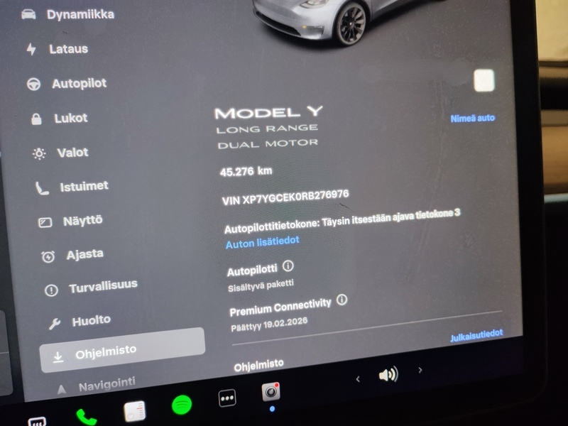 Tesla Model Y vaihtoauto