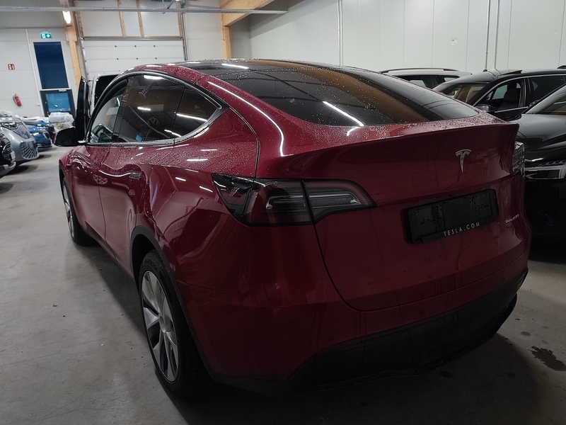Tesla Model Y vaihtoauto