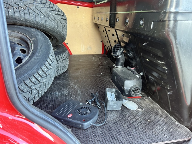 Ford Transit Courier vaihtoauto