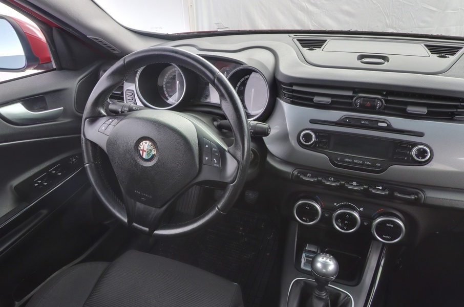 Alfa Romeo Giulietta vaihtoauto