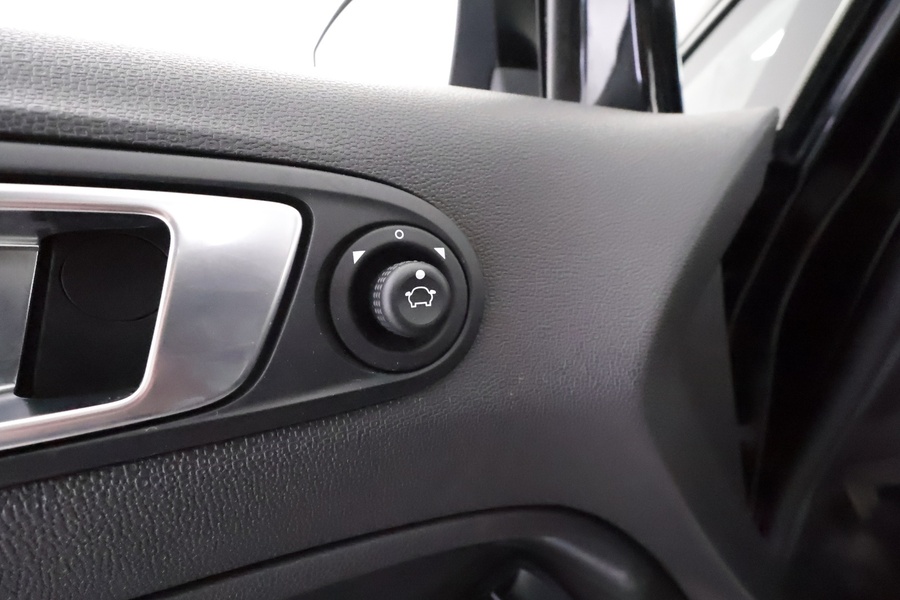 Ford Ecosport vaihtoauto