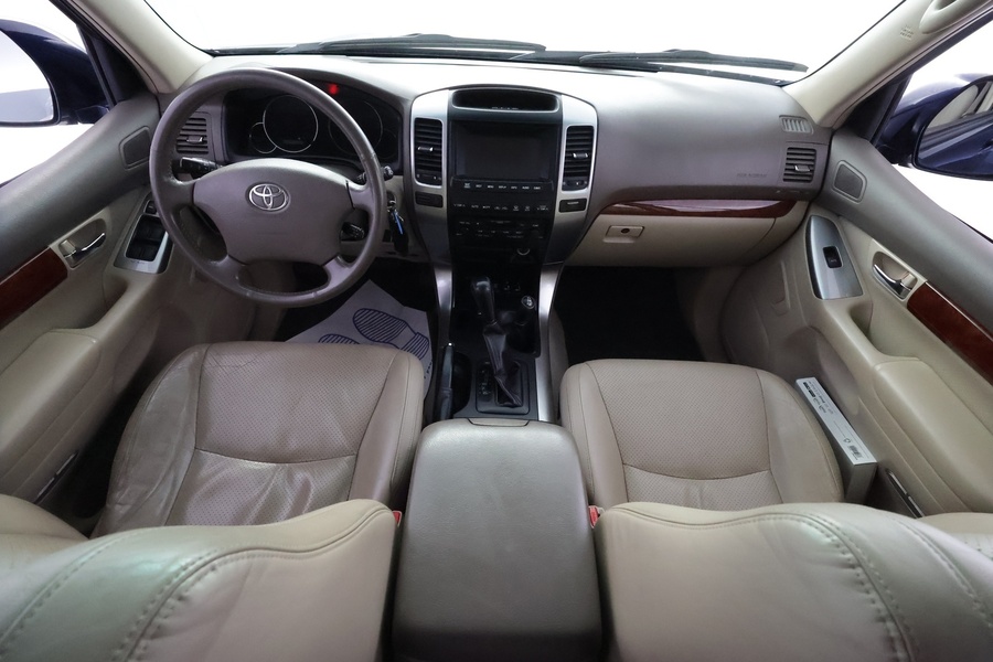 Toyota Land Cruiser vaihtoauto
