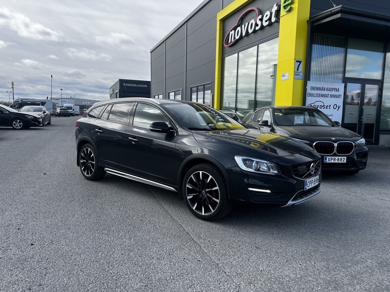 Volvo V60 Cross Country vaihtoauto