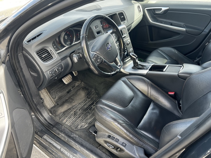 Volvo V60 Cross Country vaihtoauto