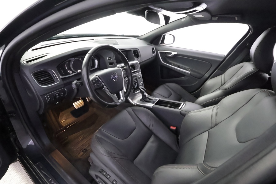 Volvo V60 Cross Country vaihtoauto