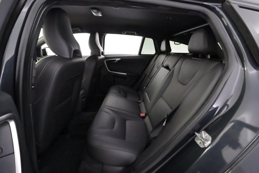 Volvo V60 Cross Country vaihtoauto