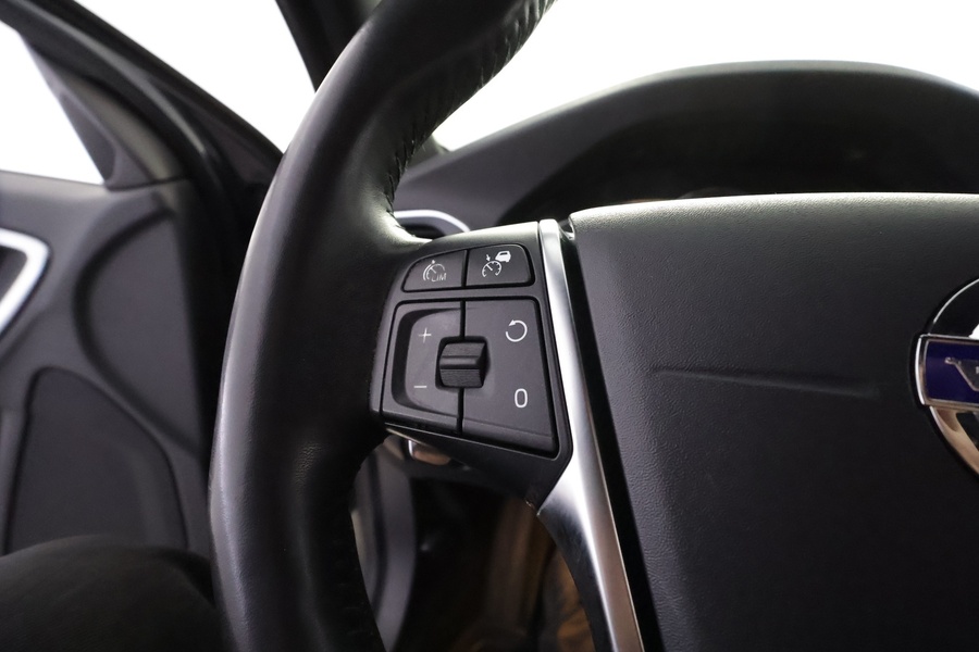 Volvo V60 Cross Country vaihtoauto