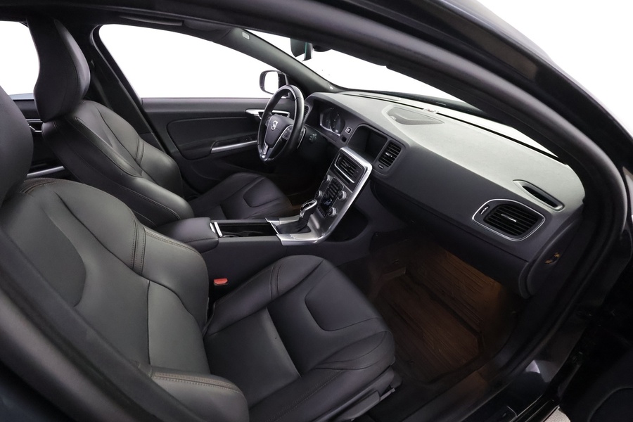 Volvo V60 Cross Country vaihtoauto