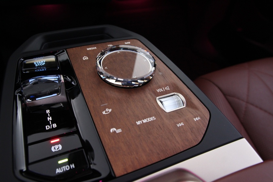 BMW iX vaihtoauto