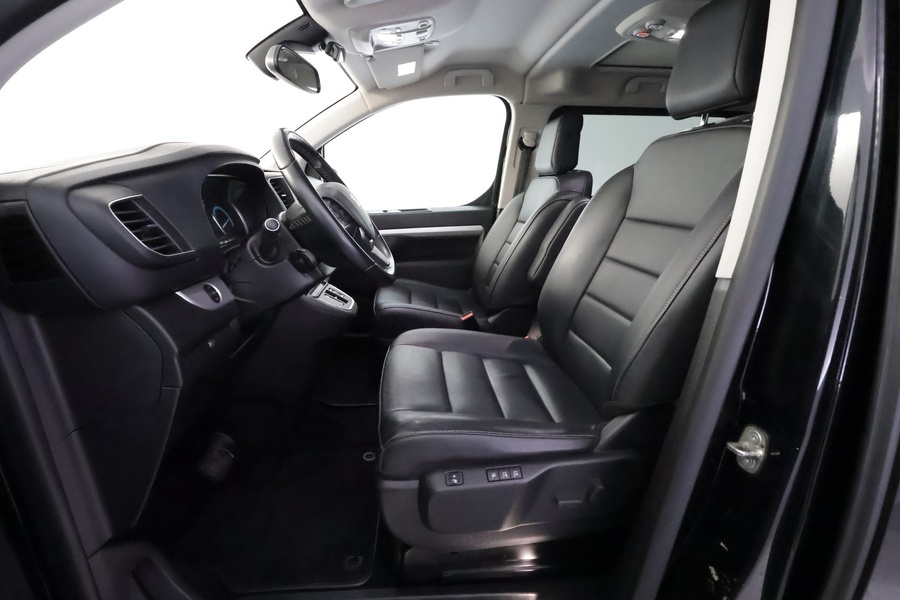 Peugeot e-Traveller vaihtoauto