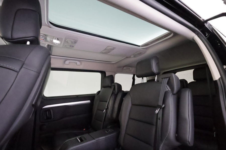 Peugeot e-Traveller vaihtoauto