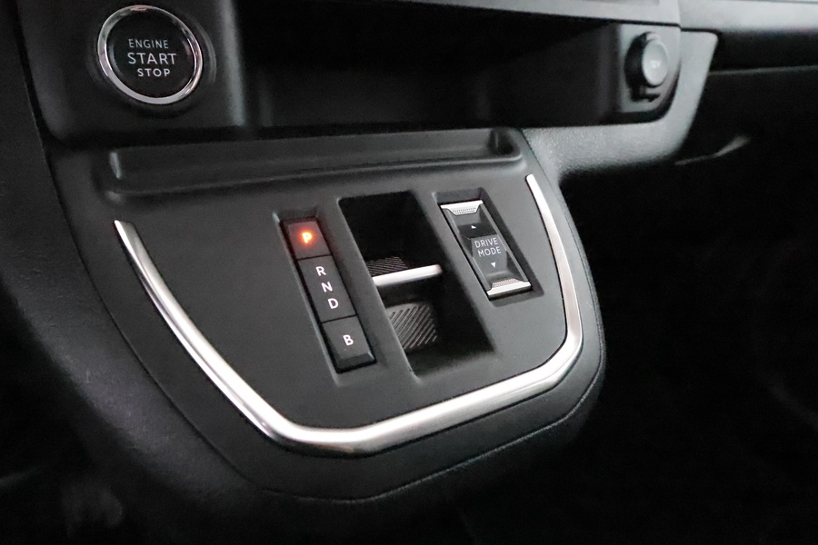 Peugeot e-Traveller vaihtoauto