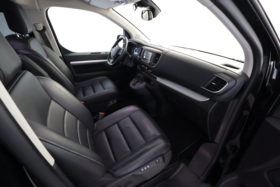 Peugeot e-Traveller vaihtoauto