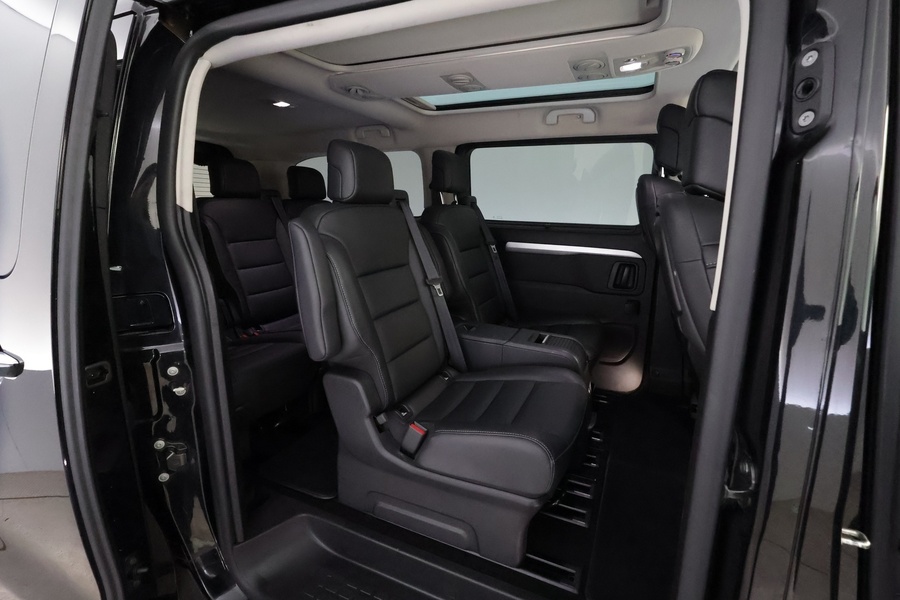 Peugeot e-Traveller vaihtoauto