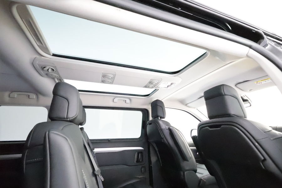 Peugeot e-Traveller vaihtoauto