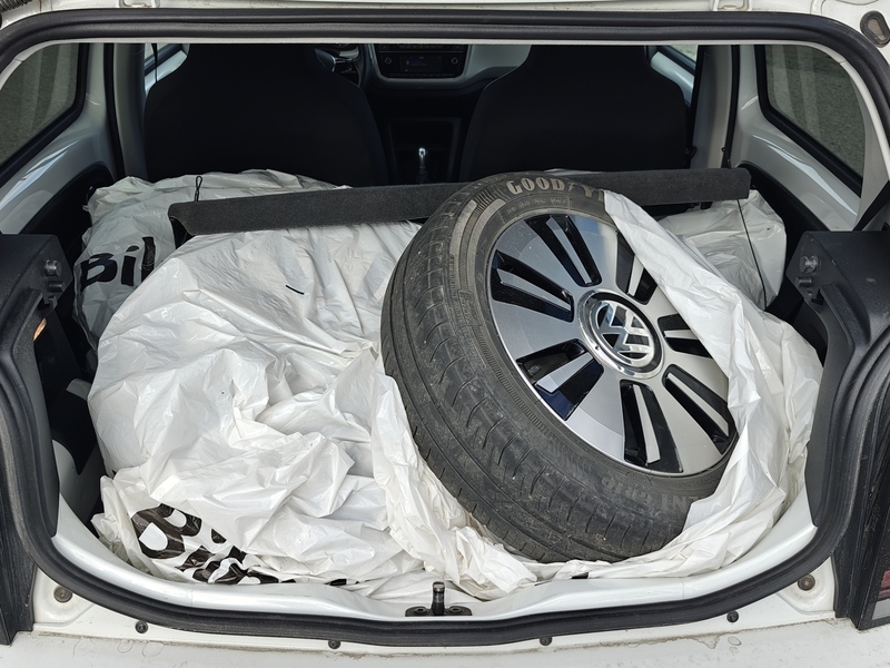 Volkswagen up! vaihtoauto