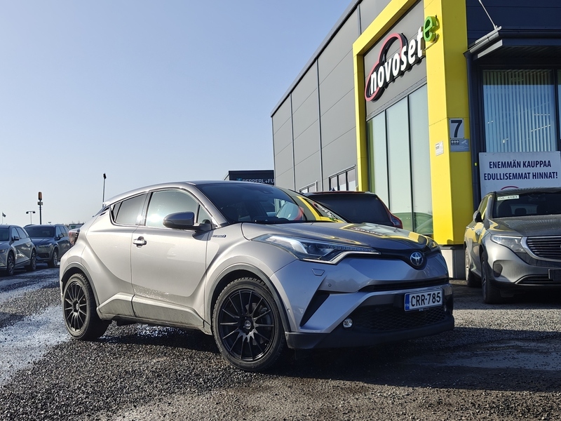 Toyota C-HR vaihtoauto