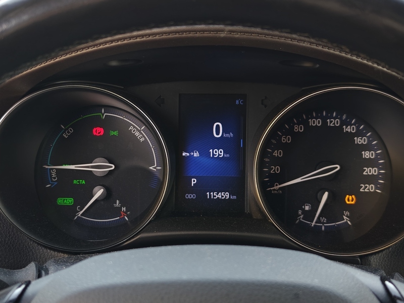 Toyota C-HR vaihtoauto