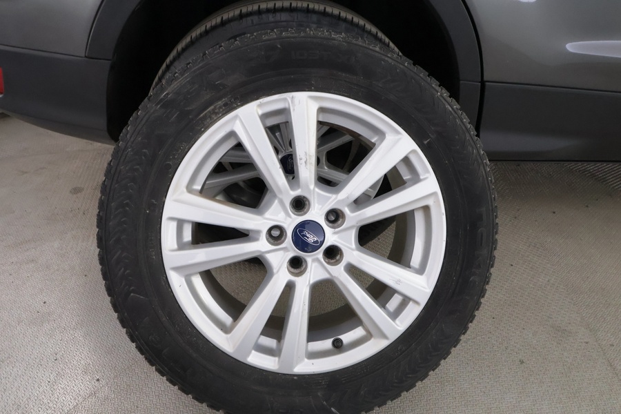 Ford Kuga vaihtoauto