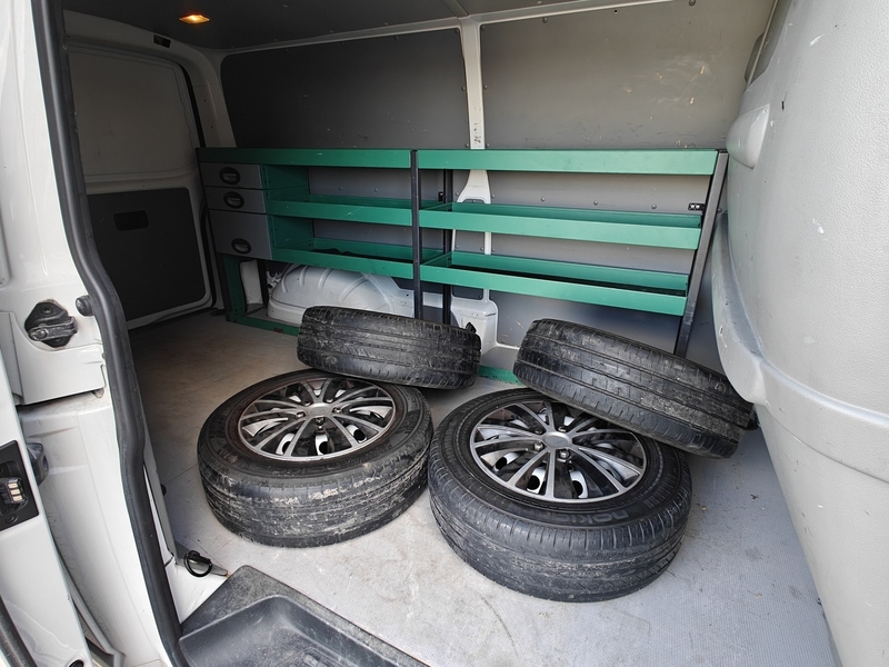 Volkswagen Transporter vaihtoauto