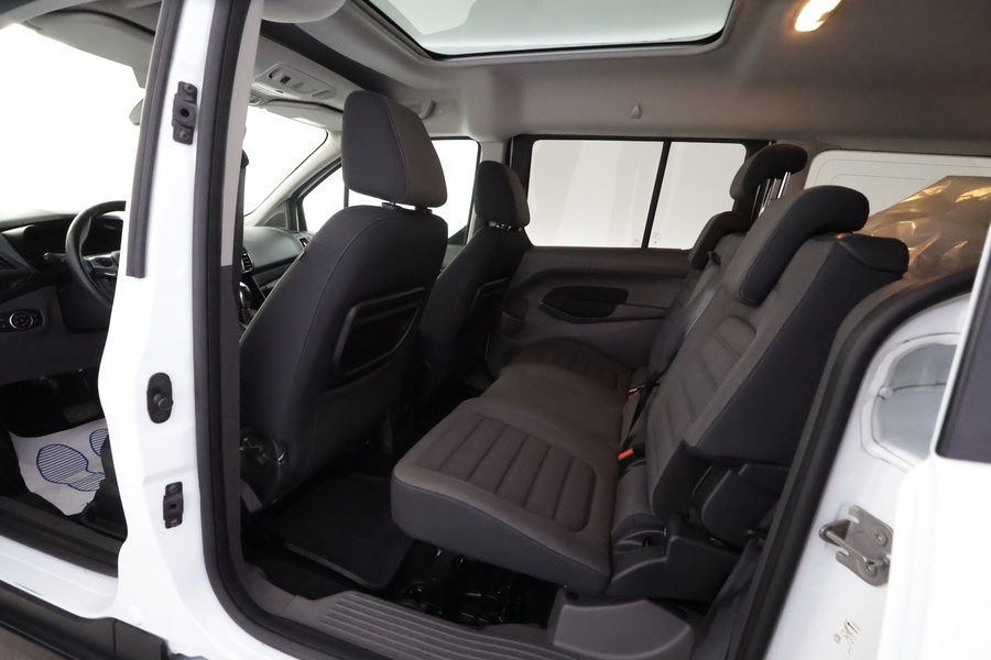 Ford Grand Tourneo Connect vaihtoauto