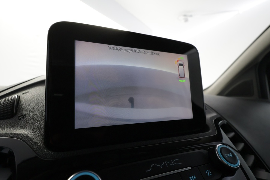 Ford Grand Tourneo Connect vaihtoauto