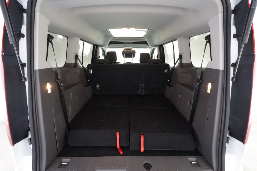 Ford Grand Tourneo Connect vaihtoauto