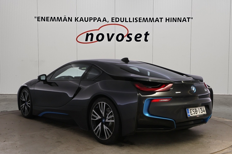 BMW i8 vaihtoauto