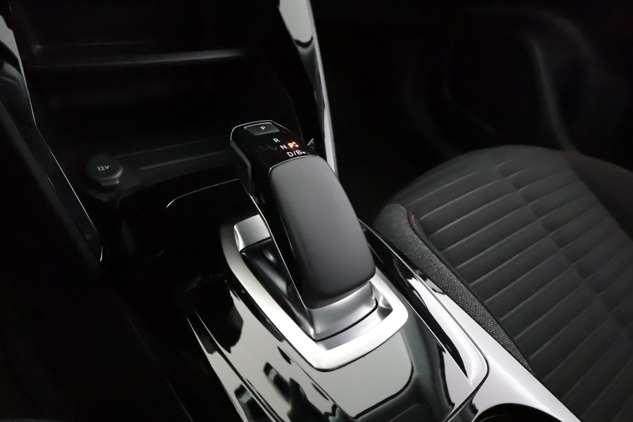 Peugeot e-2008 vaihtoauto