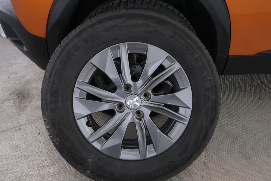 Peugeot e-2008 vaihtoauto