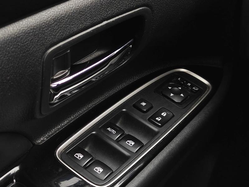 Mitsubishi Outlander vaihtoauto