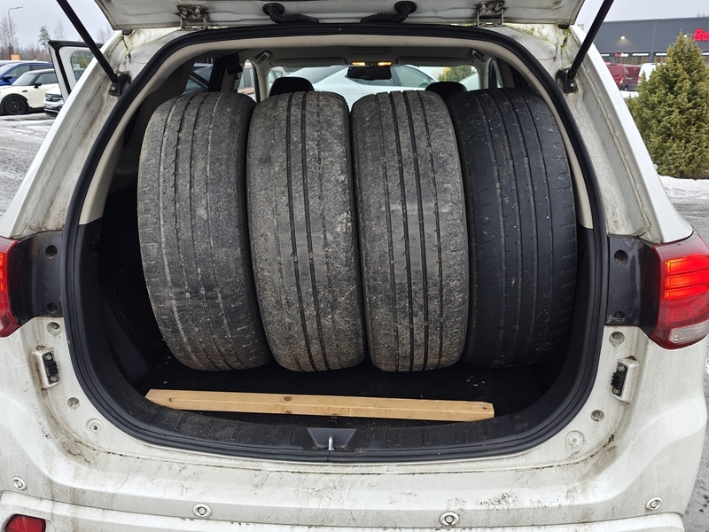 Mitsubishi Outlander vaihtoauto