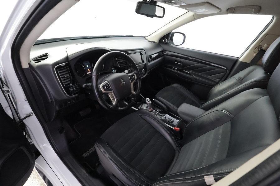 Mitsubishi Outlander vaihtoauto