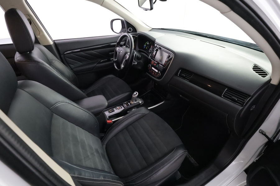 Mitsubishi Outlander vaihtoauto