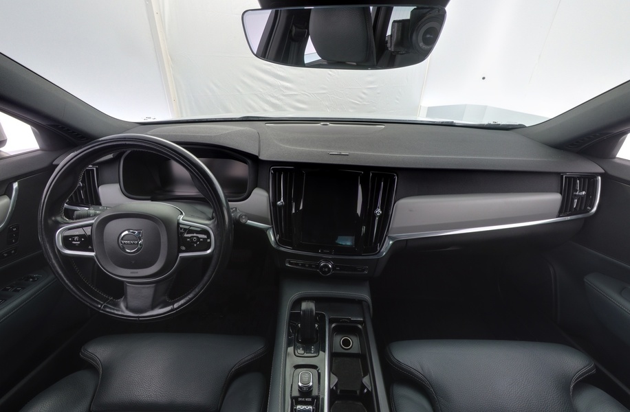 Volvo V90 Cross Country vaihtoauto