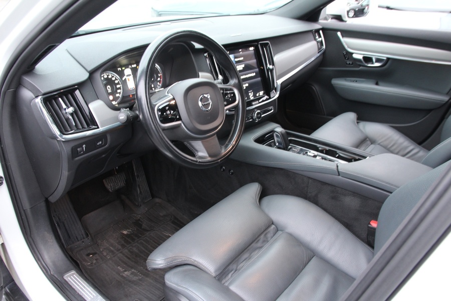 Volvo V90 Cross Country vaihtoauto