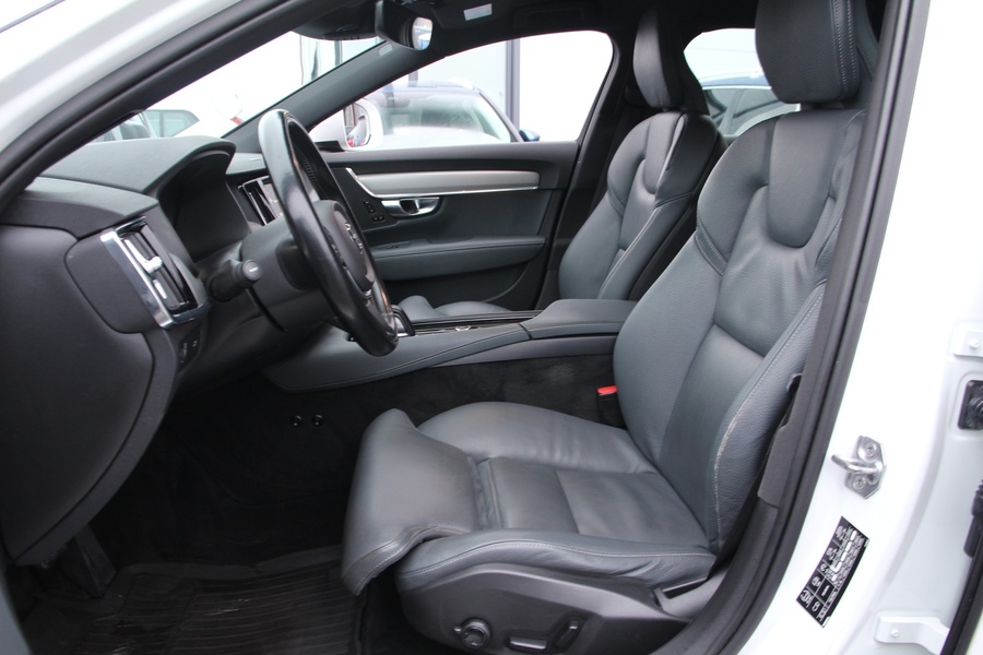 Volvo V90 Cross Country vaihtoauto