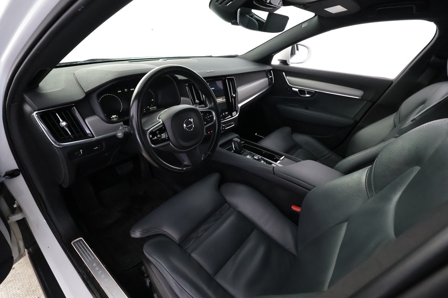 Volvo V90 Cross Country vaihtoauto